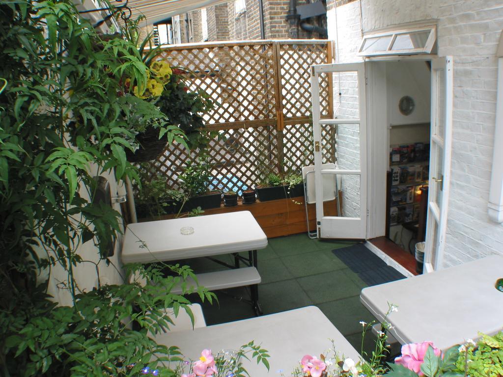 Falcon Hotel Лондон Екстер'єр фото
