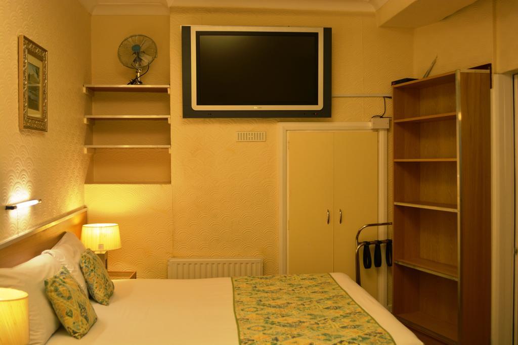 Falcon Hotel Лондон Номер фото
