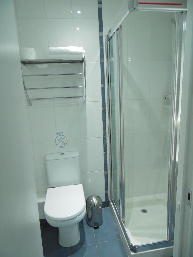 Falcon Hotel Лондон Екстер'єр фото